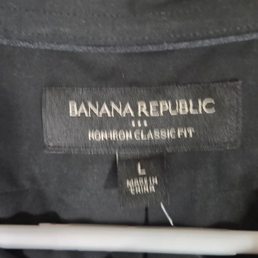 Banana Republic Mens L Black Dress Shirt Non-Iron Classic Fit Long Sleeve NWT